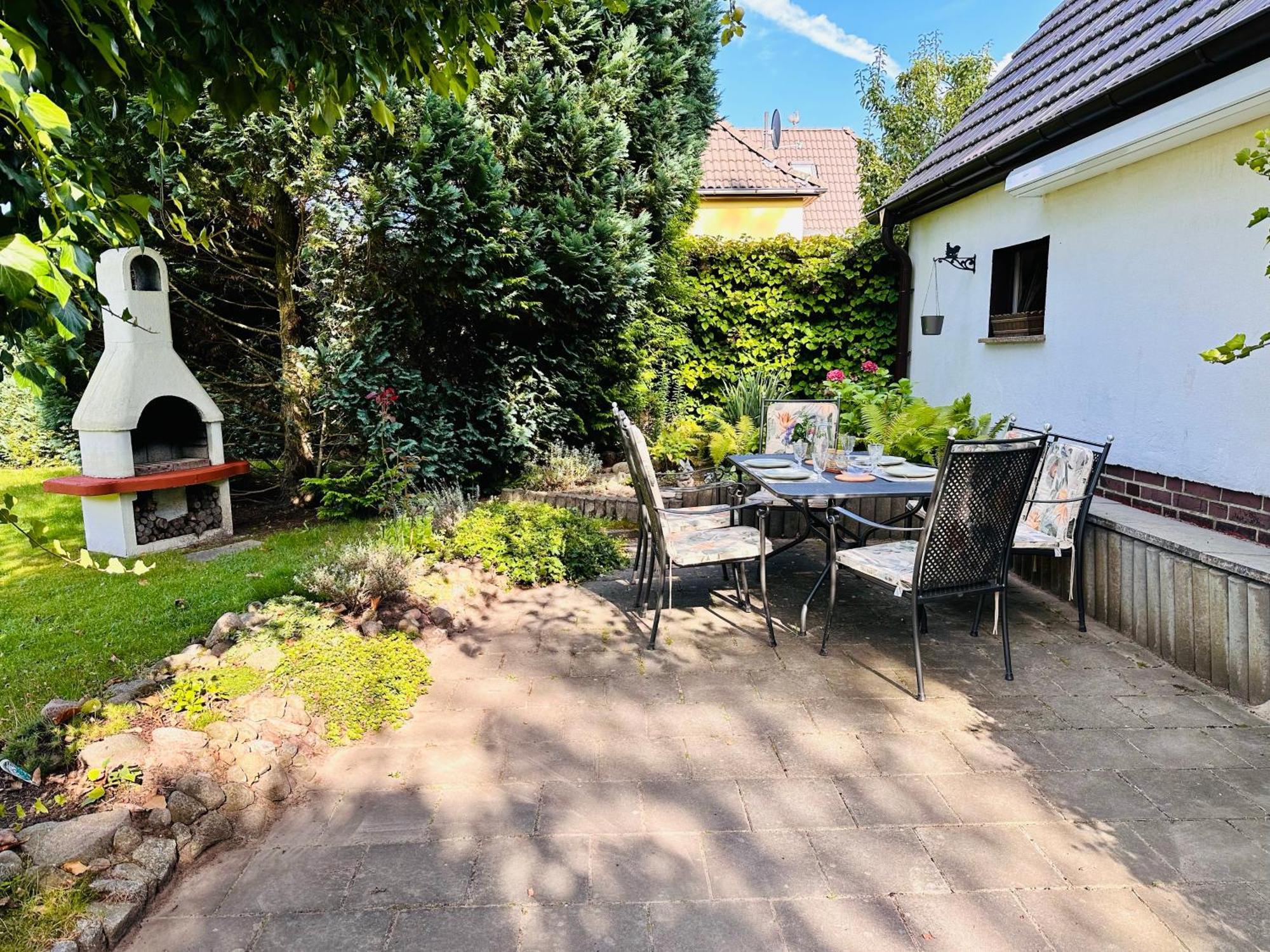 Perfekte Auszeit - Charmantes Ferienhaus Neuenhagen Bei Berlin Bagian luar foto
